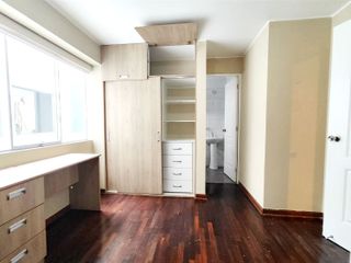 Alquiler 2 dormitorios, 1 dormitorio chic, 3 baños, 2 cocheras, vista al parque