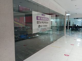 Foto 3 de VENDEMOS LOCAL COMERCIAL CENTRO COMERCIAL PUERTA GRANDE