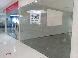 Foto 5 de VENDEMOS LOCAL COMERCIAL CENTRO COMERCIAL PUERTA GRANDE