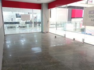 Foto 8 de VENDEMOS LOCAL COMERCIAL CENTRO COMERCIAL PUERTA GRANDE