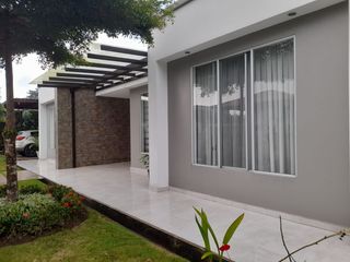 Foto 8 de VENTA DE CASA POR LA VÌA CHONE EN URB. PRIVADA