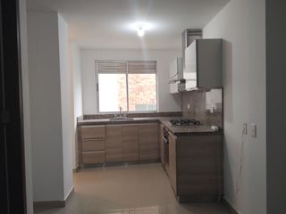 Foto 11 de Apartamento en arriendo en Ciudad Jardin.