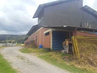 Foto 10 de Excelente terreno en venta 10.000m2 mas Nave Industrial Vía Cumbe