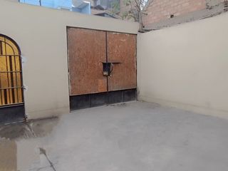 Foto 13 de Casa de 2 Pisos con 2 Cocheras en Venta, Ideal para Remodelar 180M2