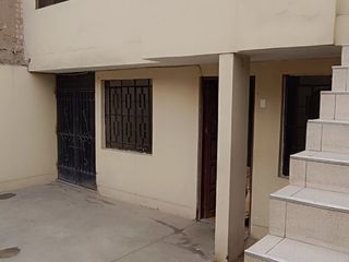 Foto 15 de Casa de 2 Pisos con 2 Cocheras en Venta, Ideal para Remodelar 180M2