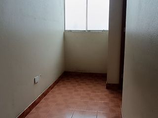 Foto 32 de Casa de 2 Pisos con 2 Cocheras en Venta, Ideal para Remodelar 180M2
