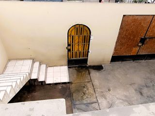 Foto 43 de Casa de 2 Pisos con 2 Cocheras en Venta, Ideal para Remodelar 180M2