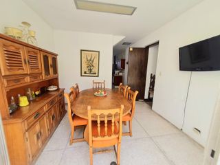 CASA EN VENTA EN EL SAN ISIDRO AV. CARRIQUIRY