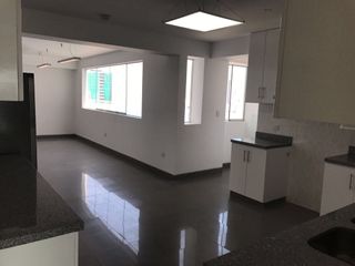 Foto 17 de VENDO PRECIOSO DUPLEX  con Vista a parque y al mar
