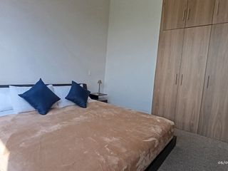 CASA EN ARRIENDO AMOBLADA CONOCOTO URB ALTOS DE LA MOYA