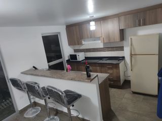 CASA EN ARRIENDO AMOBLADA CONOCOTO URB ALTOS DE LA MOYA