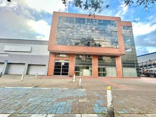Foto 7 de EDIFICIO DE OFICINAS Y LOCALES EN VENTA SECTOR NIZA SUBA BOGOTÁ