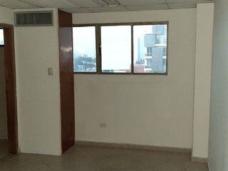 Oficina en arriendo en Alto Prado.