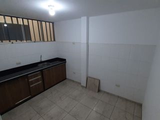 Foto 18 de VENTA DE CASA MULTIFAMILIAR  DE 4 PISOS  PRECIO: $280,000dolares