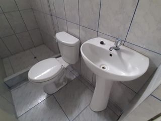 Foto 19 de VENTA DE CASA MULTIFAMILIAR  DE 4 PISOS  PRECIO: $280,000dolares