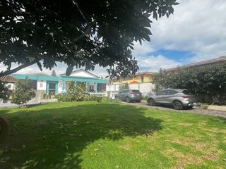 RENTO HERMOSA CASA DE UNA PLANTA EN SAN JOSÉ DEL VALLE, VALLE DE LOS CHILLOS, QUITO, ECUADOR