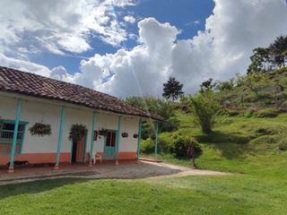 Venta de finca en el Peñol vereda el Salto