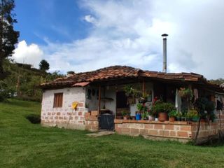 Venta de finca en el Peñol vereda el Salto