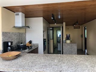 Se Vende Casa en Colina Campestre