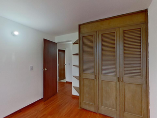 Apartamento en Venta en Ciudad Jardin Norte, Usaquen.