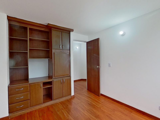 Apartamento en Venta en Ciudad Jardin Norte, Usaquen.