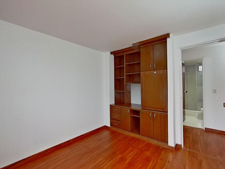 Apartamento en Venta en Ciudad Jardin Norte, Usaquen.