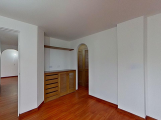 Apartamento en Venta en Ciudad Jardin Norte, Usaquen.