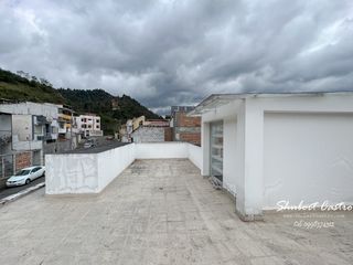 Foto 24 de Se vende casa en La Urbanización Sierra Nevada -Loja