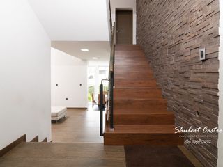 Foto 13 de Se vende casa en La Urbanización Sierra Nevada -Loja