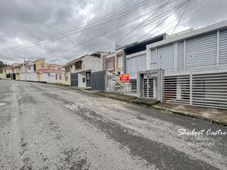Foto 25 de Se vende casa en La Urbanización Sierra Nevada -Loja