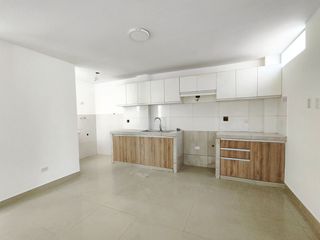 Alquiler 4 dorm, 3 baños, quinto piso super amplio