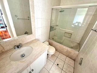 Foto 46 de VENTA CASA CASUARINAS A.C. 647 m2 REMODELADA/4 PISOS/05 DORMITORIOS/PISCINA/VISTA PANORAMICA