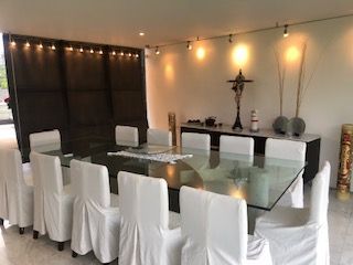 Foto 9 de VENDO HERMOSA CASA INDEPENDIENTE DISEÑO ARTE MODERNO DENTRO DE LA URBANIZACION CAMPO ALEGRE, CENTRO-NORTE DE QUITO