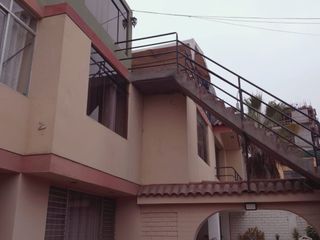 Foto 5 de ¡Casa como terreno en Venta en Lima Cercado - Excelente Oportunidad de Inversión!