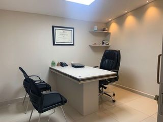 Foto 11 de CASA COMERCIAL DE UNA PLANTA