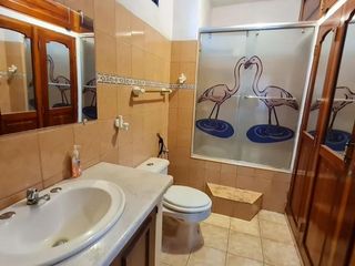 Foto 14 de Venta de Casa de 3 plantas con piscina en La Garzota, conjunto cerrado, A 3 cuadras de la Avenida Guillermo Pareja