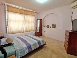 Foto 13 de Venta de Casa de 3 plantas con piscina en La Garzota, conjunto cerrado, A 3 cuadras de la Avenida Guillermo Pareja