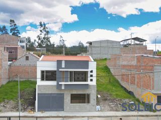 HERMOSA CASA DE 4 HABITACIONES CERCA DEL IESS DE CUENCA