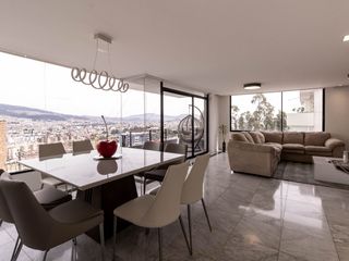 Foto 6 de VENTA DE OPORTUNIDAD: DEPARTAMENTO REMODELADO en Urb. Jardines del Batan., El Batán Quito, Ecuador