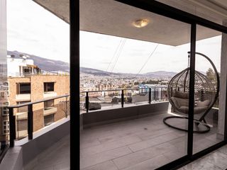 Foto 7 de VENTA DE OPORTUNIDAD: DEPARTAMENTO REMODELADO en Urb. Jardines del Batan., El Batán Quito, Ecuador
