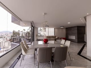 Foto 9 de VENTA DE OPORTUNIDAD: DEPARTAMENTO REMODELADO en Urb. Jardines del Batan., El Batán Quito, Ecuador