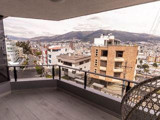 Foto 17 de VENTA DE OPORTUNIDAD: DEPARTAMENTO REMODELADO en Urb. Jardines del Batan., El Batán Quito, Ecuador