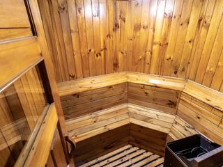 Foto 19 de VENTA DE OPORTUNIDAD: DEPARTAMENTO REMODELADO en Urb. Jardines del Batan., El Batán Quito, Ecuador