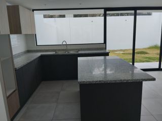 VENTA DE CASA EN CONJUNTO EXCLUSIVO EN SAN JUAN DE CUMBAYA, Quito Ecuador