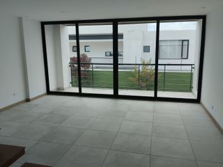 VENTA DE CASA EN CONJUNTO EXCLUSIVO EN SAN JUAN DE CUMBAYA, Quito Ecuador