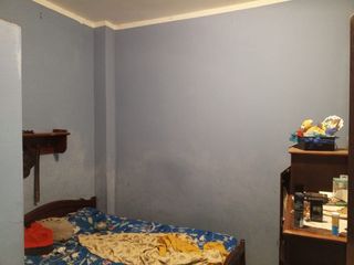 Foto 2 de Se vende casa en cdla. Los Naranjos - Pasaje