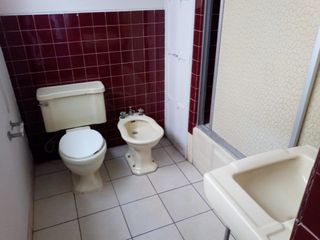 Foto 5 de CASA IDEAL OFICINA URB. SANTA BEATRIZ CERCADO DE LIMA