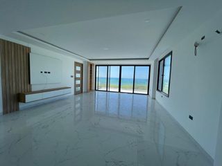Foto 2 de casa de venta con vista al mar en Manta