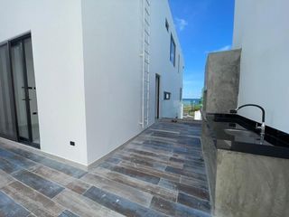 Foto 5 de casa de venta con vista al mar en Manta