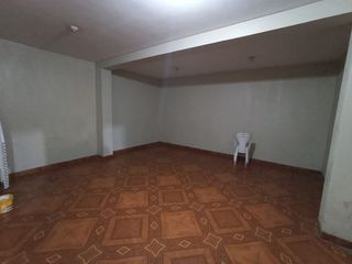 Alquiler De Local Comercial Av Santa Rosa De Lima 220 M2